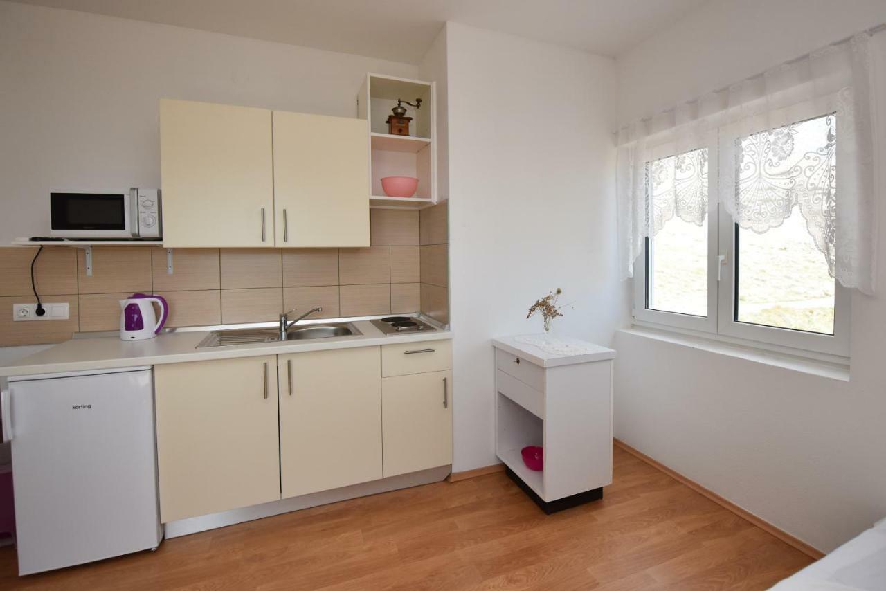 Zakarija Apartment Novalja